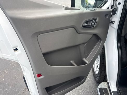Used 2025 Ford Transit 250 Low Roof w/ Exterior Upgrade Package RWD image 26