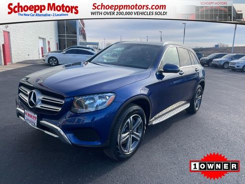 Used 2018 Mercedes-Benz GLC 300 4MATIC image 1