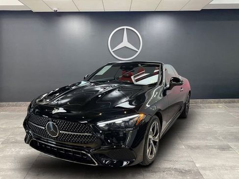 Certified 2025 Mercedes-Benz CLE 300 4MATIC Cabriolet image 3