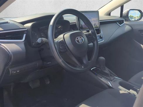 Certified 2025 Toyota Corolla LE FWD image 9
