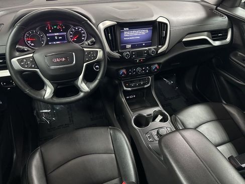 Used 2024 GMC Terrain SLT image 13