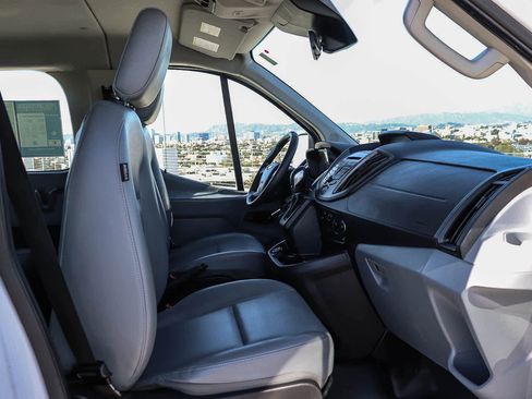 Used 2018 Ford Transit 350 XL RWD image 17
