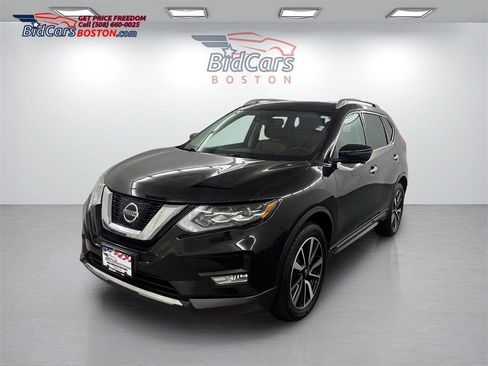 Used 2017 Nissan Rogue SL w/ SL Premium Package image 1