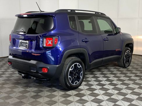Used 2016 Jeep Renegade Trailhawk image 9