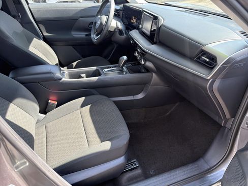 Used 2025 Nissan Kicks S FWD image 22