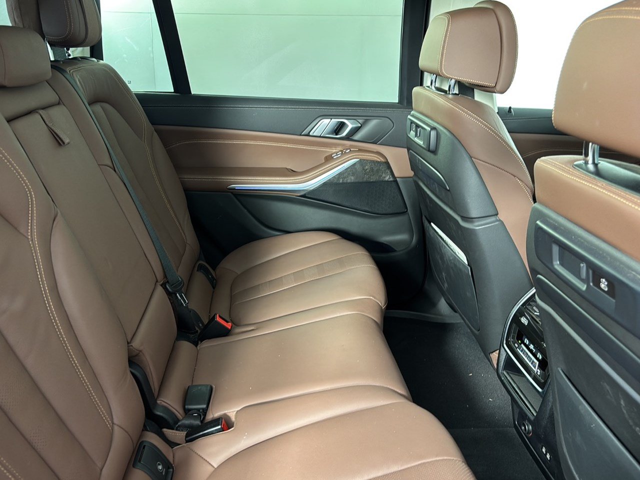 Used 2022 BMW X7 xDrive40i w/ Executive Package AWD/4WD image 29