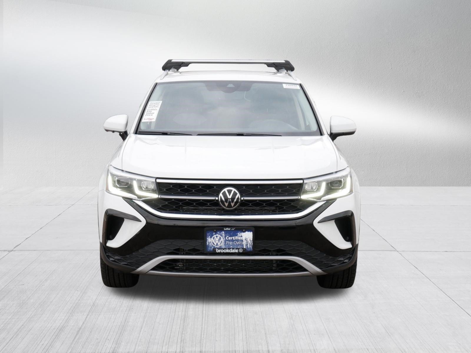 Certified 2023 Volkswagen Taos SEL AWD/4WD image 2