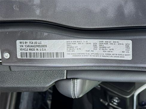 Used 2024 Jeep Grand Cherokee L Altitude AWD/4WD image 33