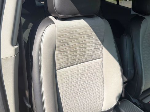 Used 2016 Buick Encore FWD image 19