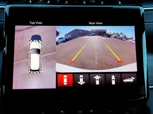 Used 2024 Jeep Grand Cherokee L Limited w/ Luxury Tech Group II image 16