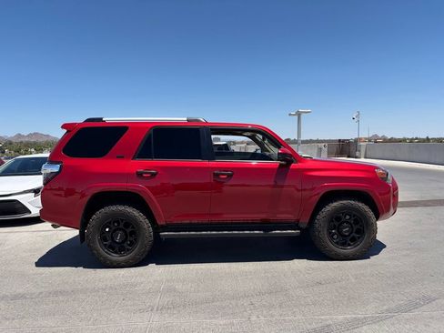Used 2022 Toyota 4Runner SR5 AWD/4WD image 3