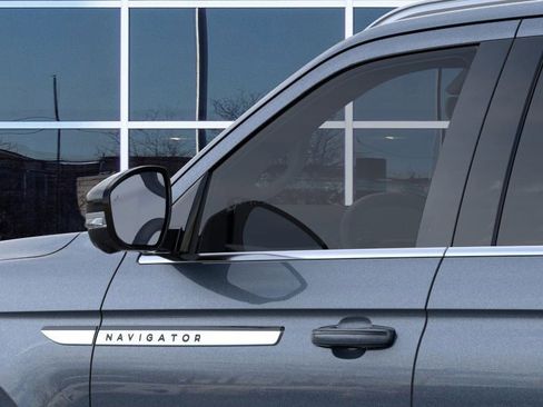 New 2025 Lincoln Navigator Reserve image 20