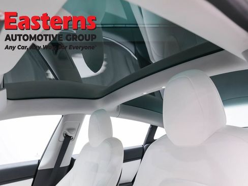 Used 2018 Tesla Model 3 Long Range image 32