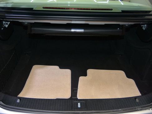 Used 2014 Mercedes-Benz E 350 Sedan image 32