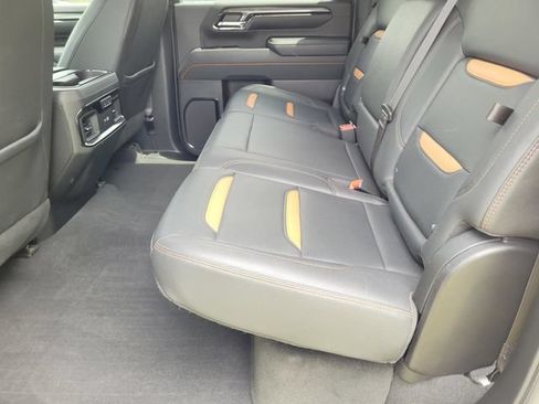 Used 2024 GMC Sierra 2500 AT4 w/ Technology Package AWD/4WD image 35