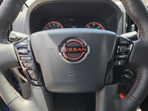 Used 2026 Nissan Frontier PRO-4X w/ Tow Package AWD/4WD image 18