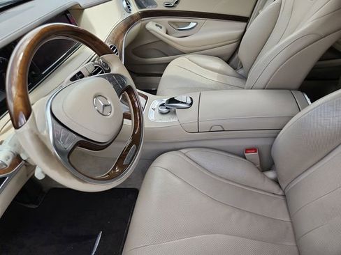 Used 2017 Mercedes-Benz S 550 4MATIC Sedan image 4