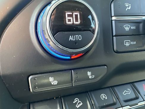 Used 2021 Chevrolet Silverado 1500 LT w/ Z71 Off-Road Package image 24