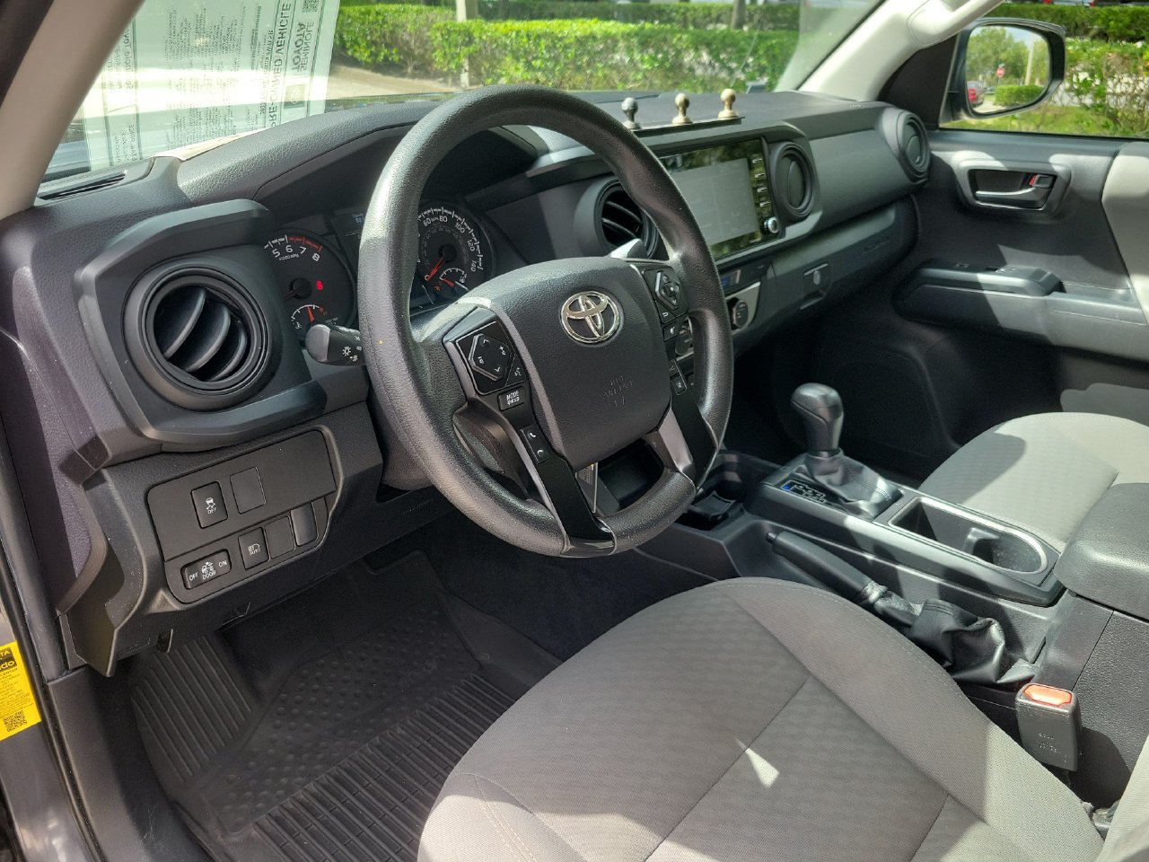 Used 2022 Toyota Tacoma SR AWD/4WD image 16