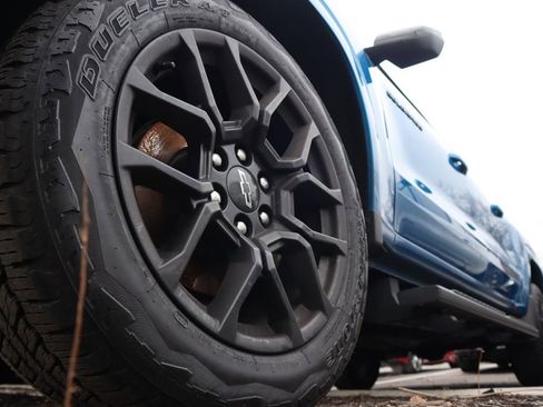 Certified 2024 Chevrolet Colorado Z71 w/ LPO, Dark Essentials Package image 9