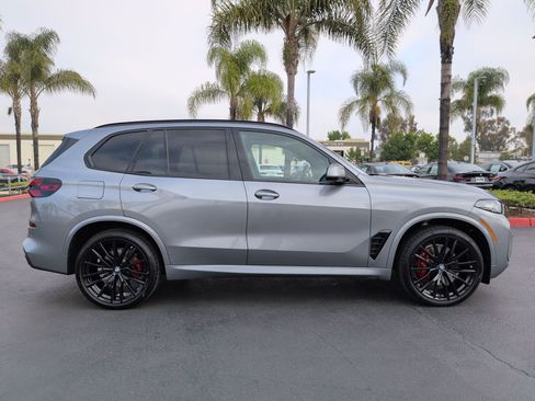 Used 2026 BMW X5 xDrive40i w/ M Sport Package AWD/4WD image 11