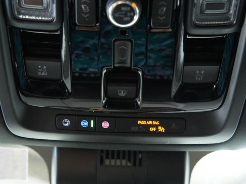 New 2026 GMC Yukon Denali w/ Denali Reserve Package AWD/4WD image 52