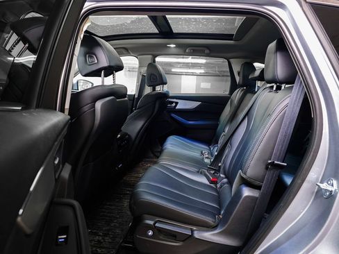 Used 2025 Acura MDX SH-AWD image 19