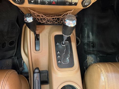 Used 2012 Jeep Wrangler Unlimited Sahara w/ Connectivity Group image 23