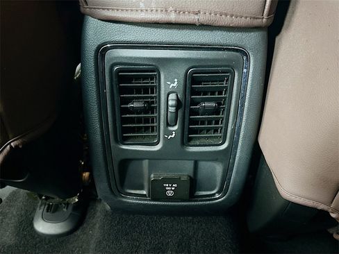 Used 2020 Jeep Grand Cherokee Altitude image 30