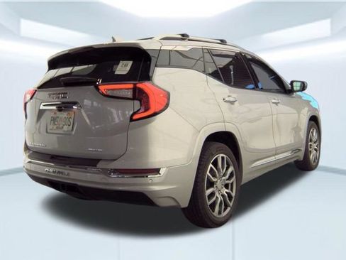 Used 2022 GMC Terrain Denali AWD/4WD image 5