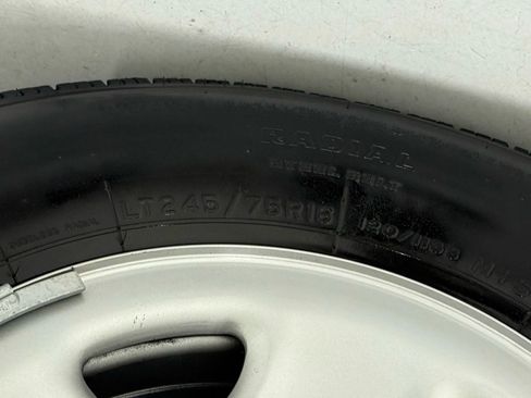 Used 2021 Chevrolet Express 2500 w/ Driver Convenience Package image 39