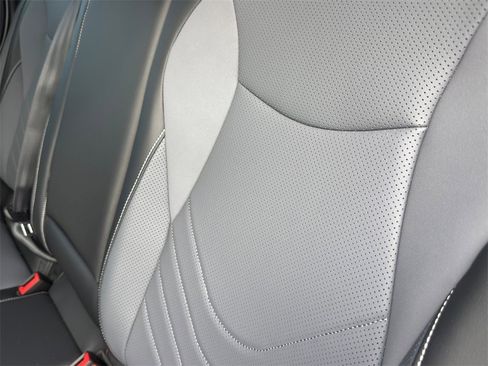 New 2026 Volkswagen Tiguan SE R-Line image 30