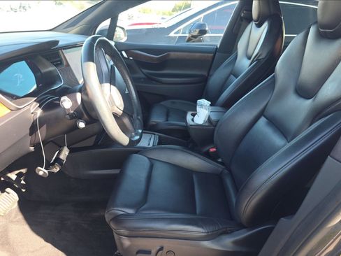 Used 2020 Tesla Model X Long Range image 7