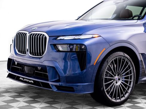 Used 2024 BMW ALPINA XB7 AWD/4WD image 44