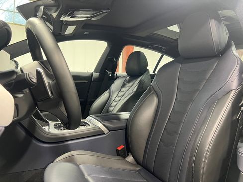 Used 2025 BMW 840i xDrive w/ M Sport Professional Package image 22