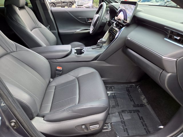 Used 2024 Toyota Venza Limited AWD/4WD image 22