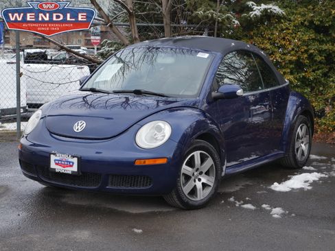 Used 2006 Volkswagen Beetle Convertible w/ Package 1 image 1