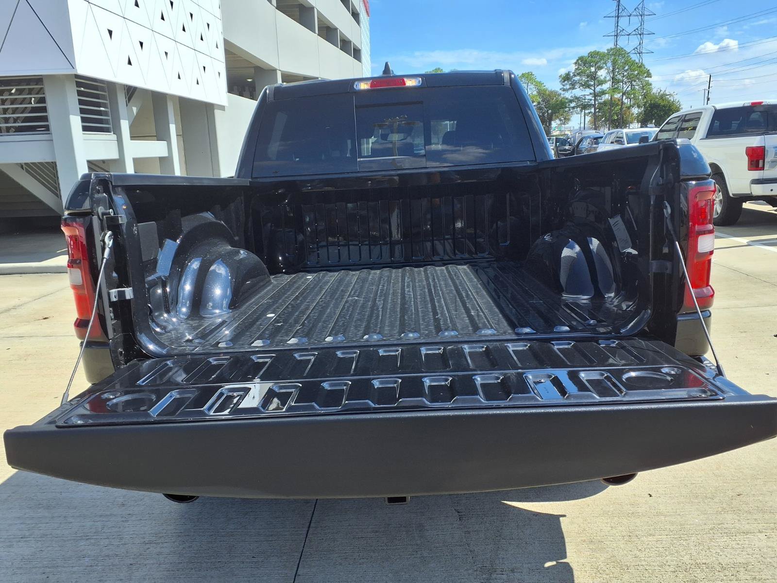 Used 2026 RAM 1500 Laramie w/ Night Edition AWD/4WD image 22