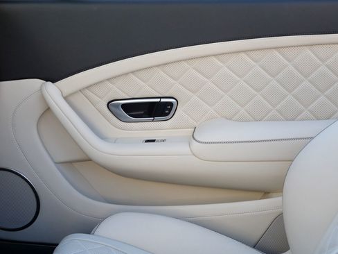 Used 2017 Bentley Continental GT V8 S image 15