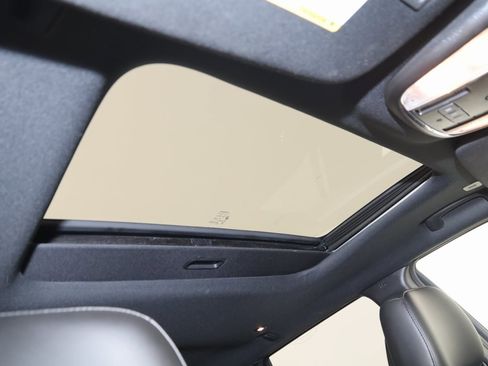 Used 2020 Jeep Grand Cherokee Limited X image 11