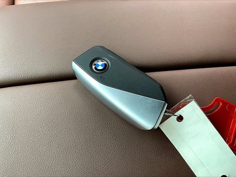 Used 2026 BMW X5 xDrive40i AWD/4WD image 36