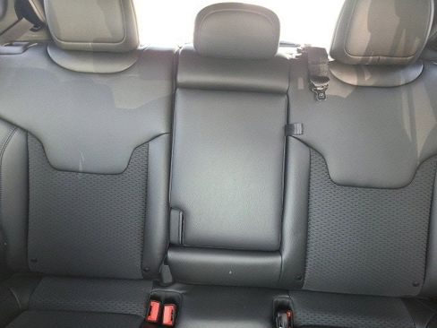 New 2025 Jeep Compass Latitude w/ Sun & Sound Group image 19