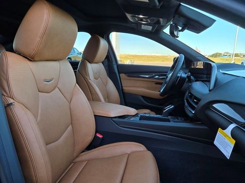 New 2026 Cadillac CT5 V w/ Platinum Package image 29