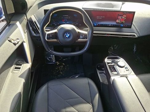Used 2024 BMW iX xDrive50 w/ Sport Package AWD/4WD image 13
