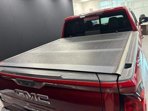 Used 2021 GMC Sierra 1500 SLE w/ Preferred Package AWD/4WD image 5