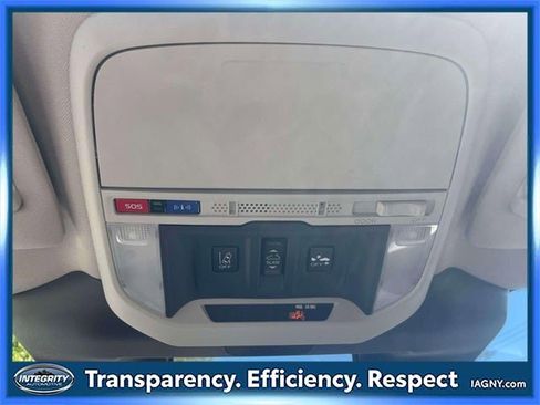 Used 2023 Subaru Forester Premium image 32