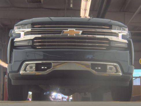 Used 2021 Chevrolet Silverado 1500 High Country w/ Safety Package II AWD/4WD image 5