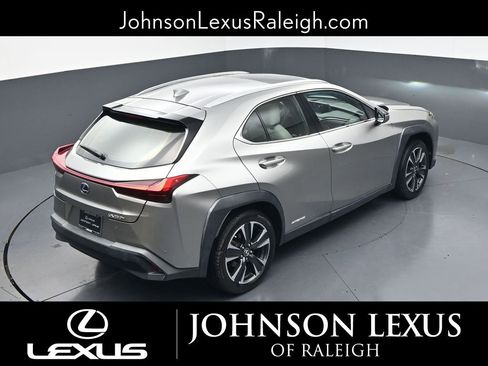 Used 2022 Lexus UX 250h w/ Accessory Package (Z1) image 27