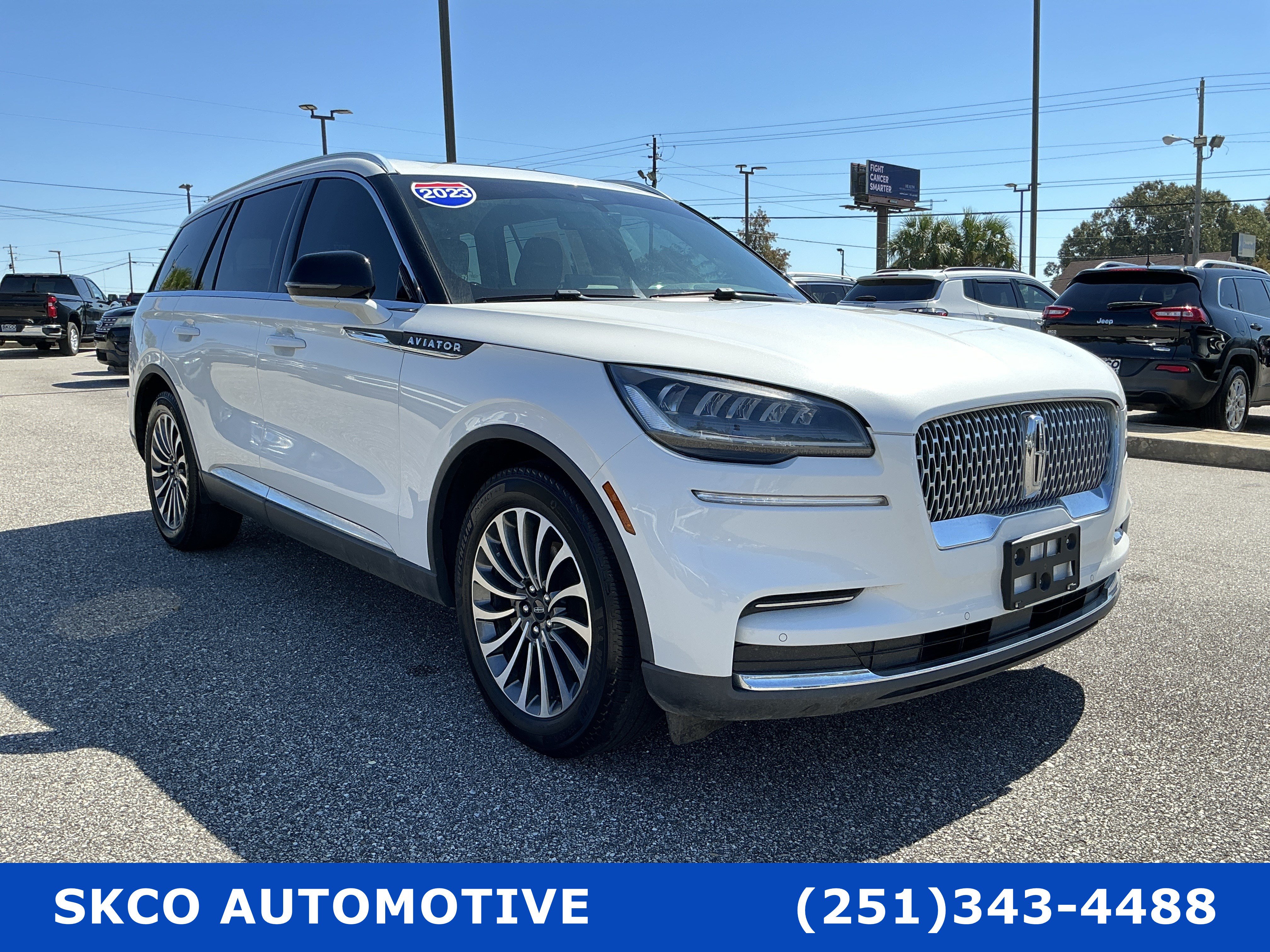 Used 2023 Lincoln Aviator 2WD w/ Premium Package image 7