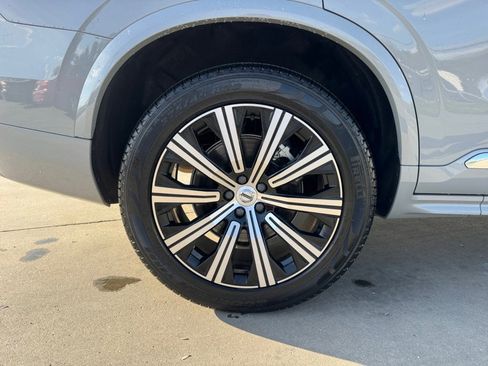 Certified 2025 Volvo XC90 B5 Core AWD/4WD image 23